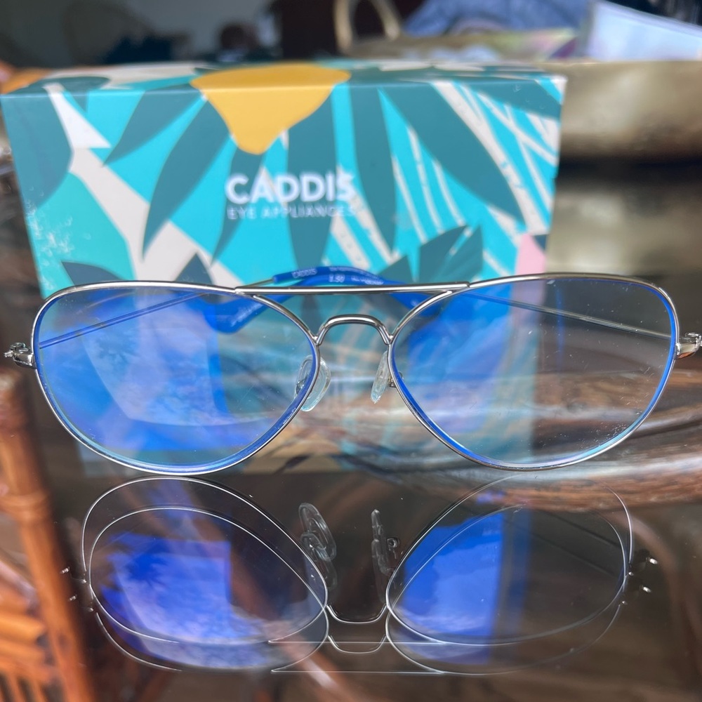 Caddis Mabhay Readers 1.50 in Silver/Blue. Unisex